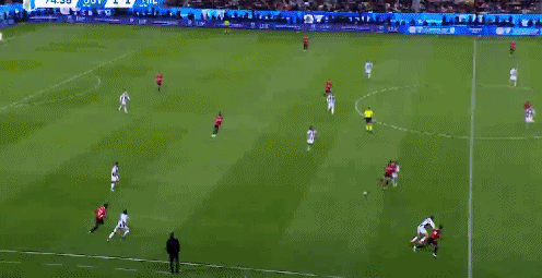 普利希奇点射+穆萨造乌龙 AC米兰2-1逆转尤文挺进意大利杯决赛 普利希奇点射+穆萨造乌龙 AC米兰2-1逆转尤文挺进意大利杯决赛