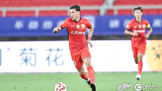 维塔尔世界波开胡,海港客场2-0三镇止颓