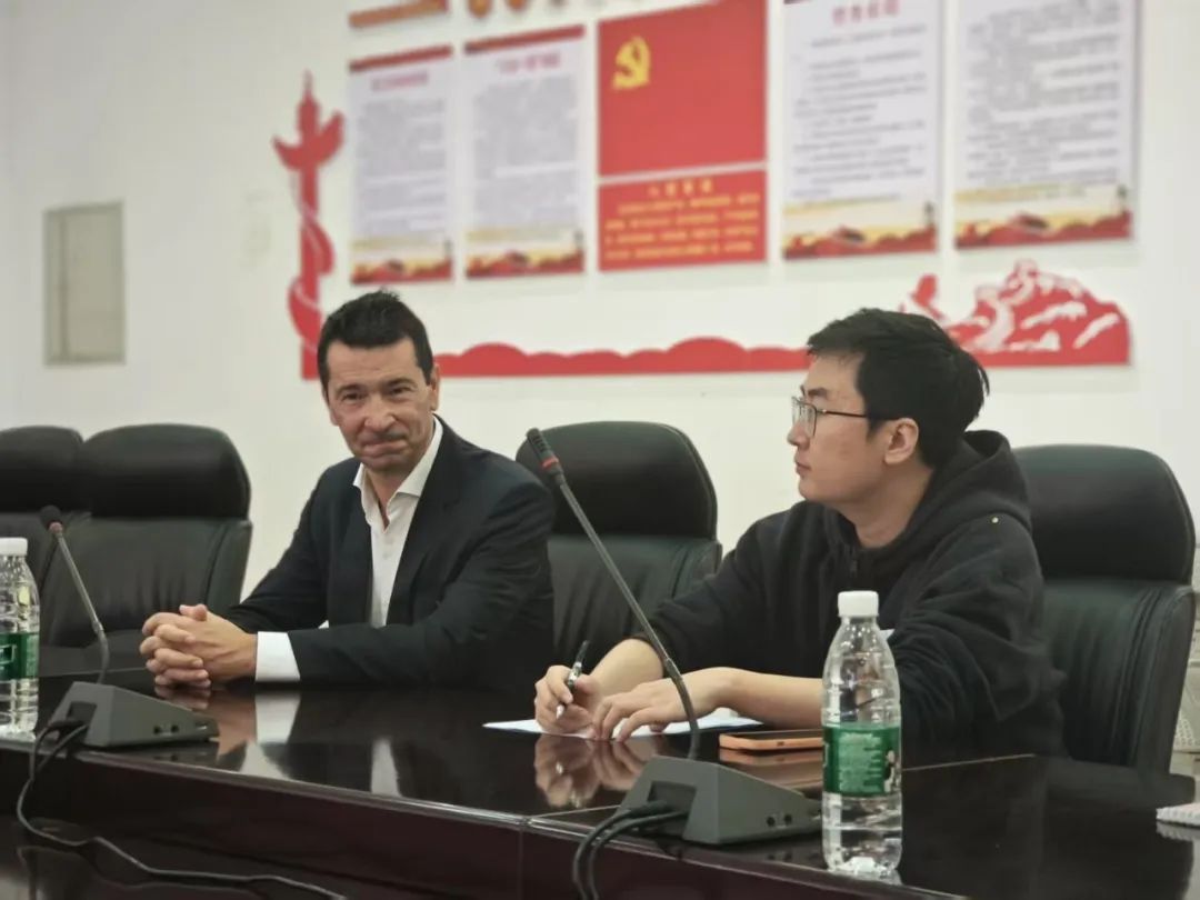 河南体育总监贝拉20天解决一年难题：解约南基一，重建从清洗开始