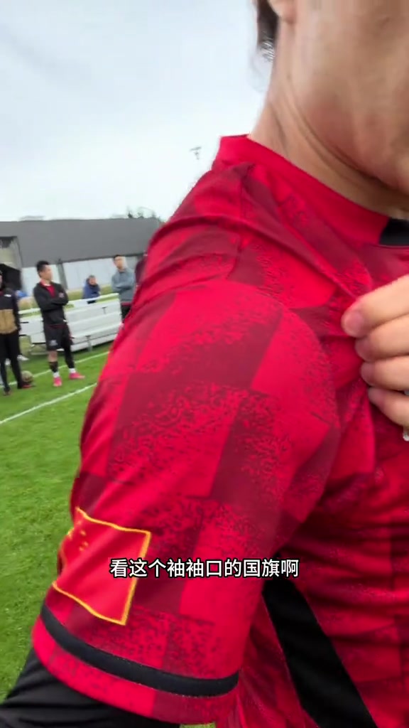 汪嵩晒温哥华野球视频 王永珀现身北美
